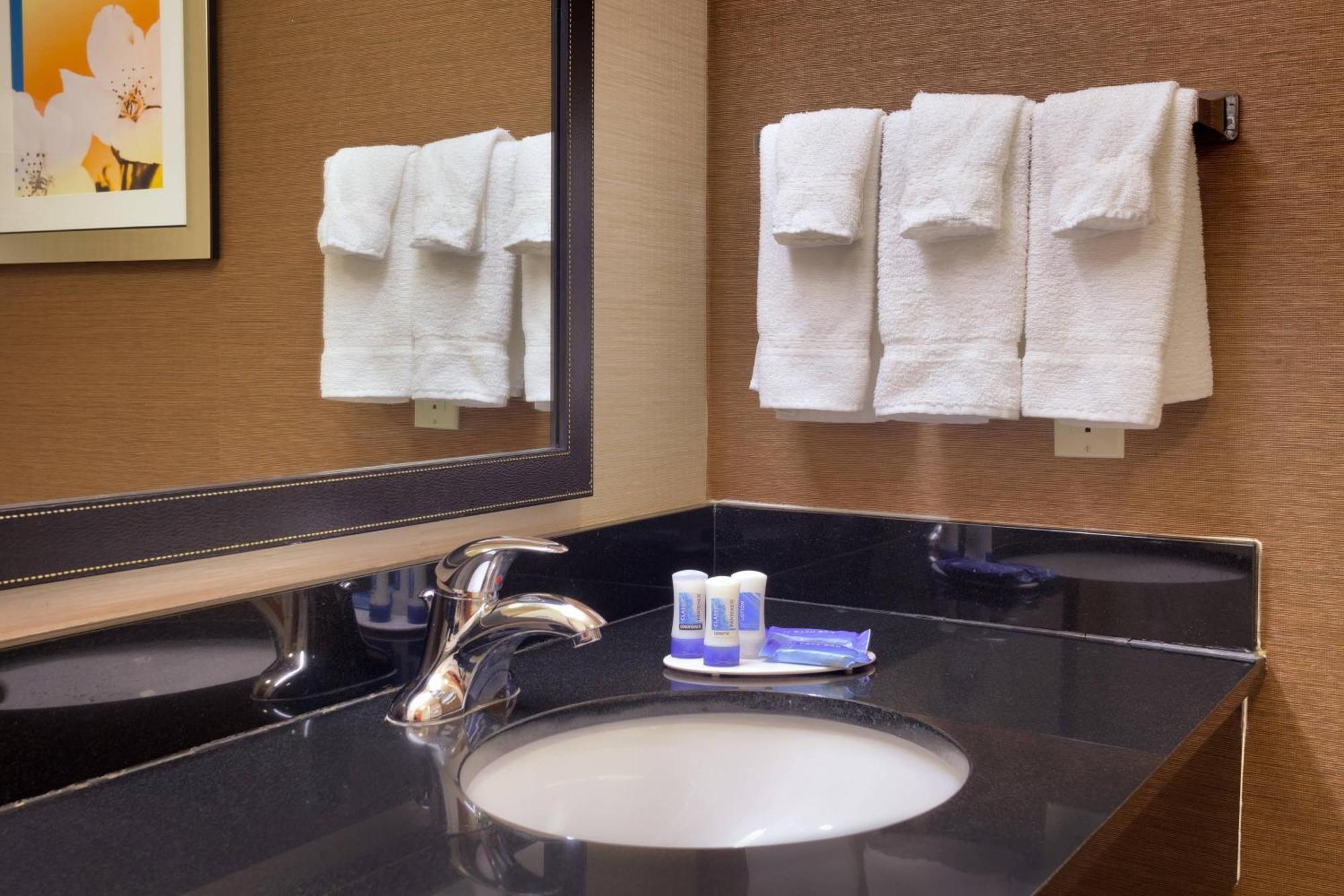 Fairfield Inn & Suites By Marriott Gillette Bagian luar foto