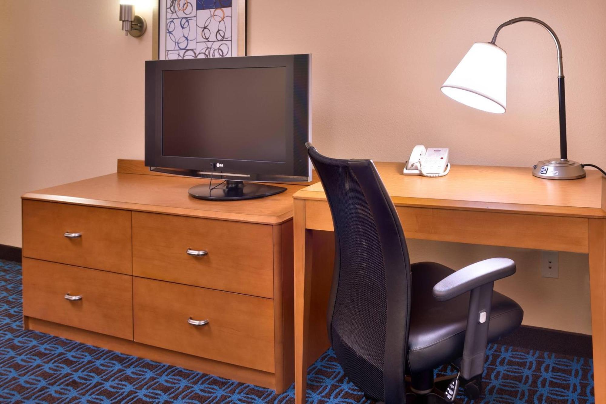 Fairfield Inn & Suites By Marriott Gillette Bagian luar foto