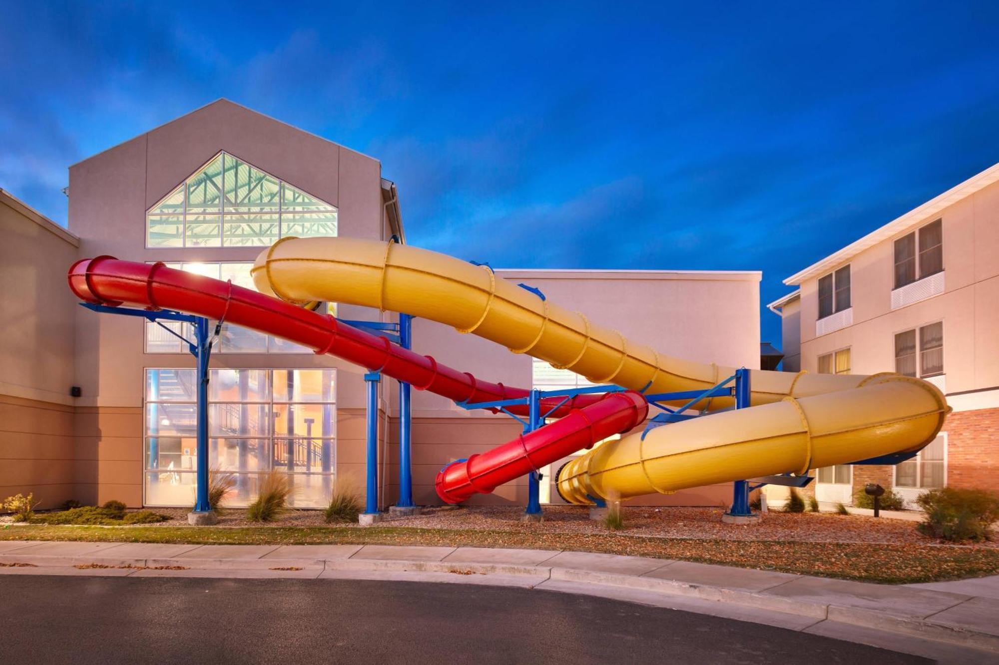 Fairfield Inn & Suites By Marriott Gillette Bagian luar foto