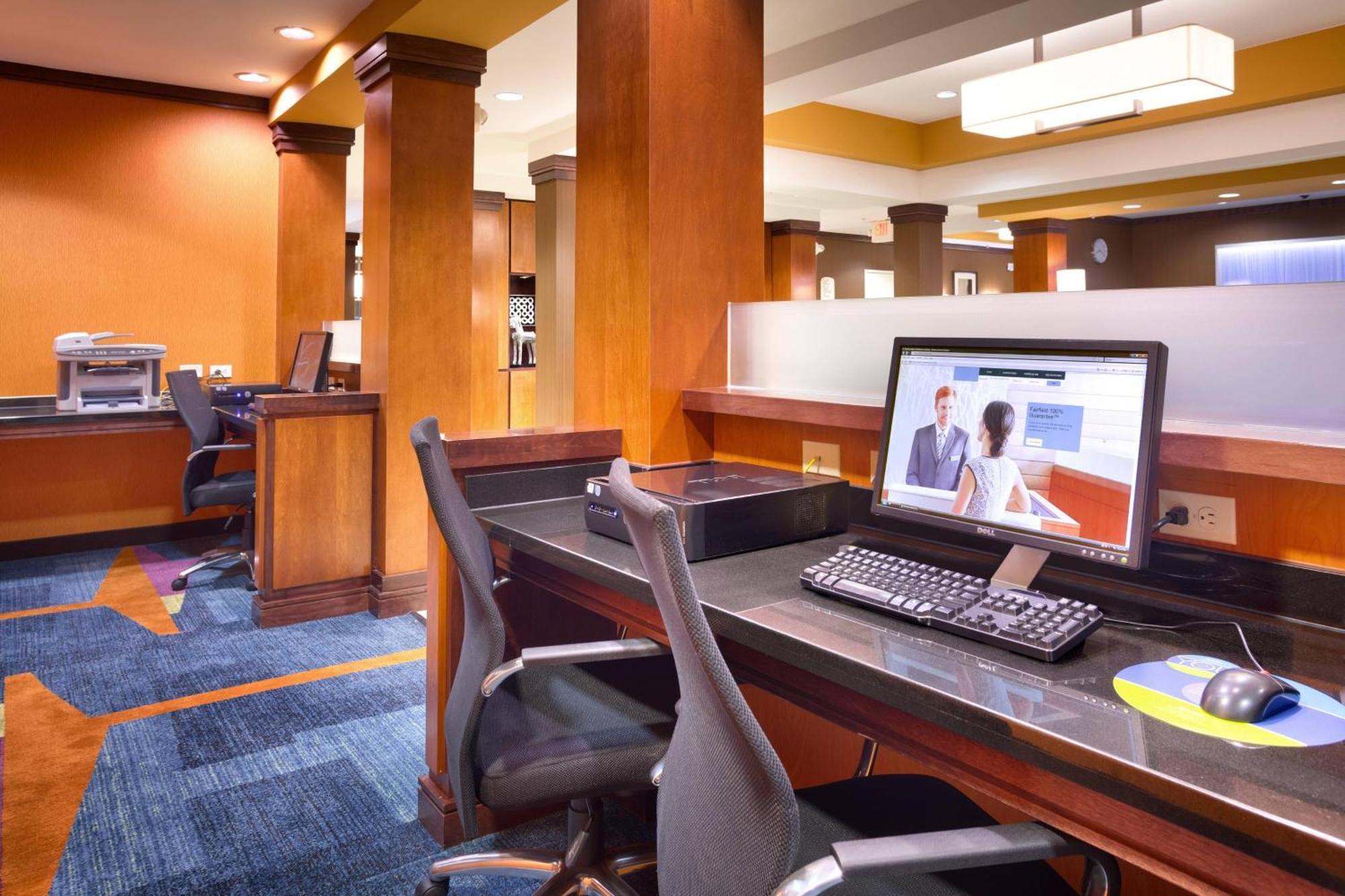 Fairfield Inn & Suites By Marriott Gillette Bagian luar foto