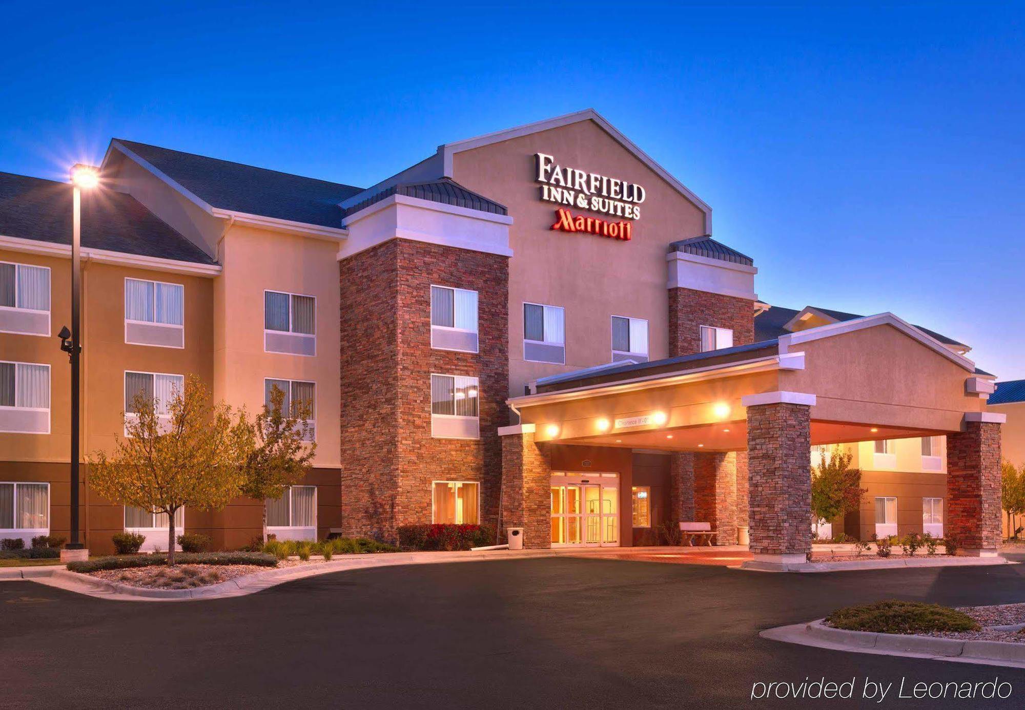 Fairfield Inn & Suites By Marriott Gillette Bagian luar foto
